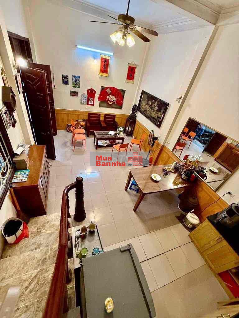 Nhà giá rẻ Hoàng Văn Thái, ôtô qua nhà, 30m ra phố, ngõ thông tứ phiá,