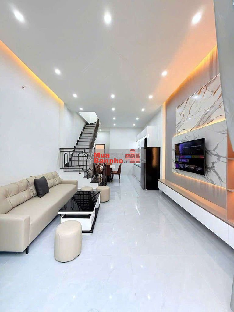 Bán nhà 2 tầng đúc Cách đường chính Điện Biên Phủ chỉ 20m giá 4ty5