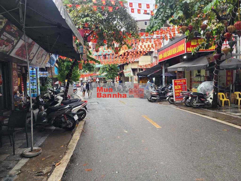 Nhà 3 tầng lô góc mặt phố Trương Định, HBT,HN. Giá 12 Tỷ