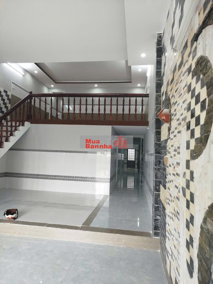 Siêu rẻ nhà gác lửng đường 5.5m vỉa hè 3m