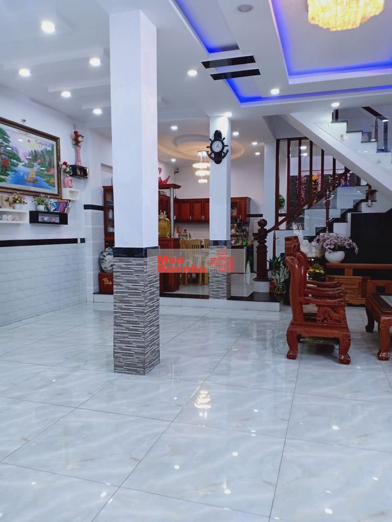 Bán Gấp Nhà Ngan 7m HXH 8m P.15 Tân Bình Ngay Phan Huy Ích Giá 12,5 Tỷ