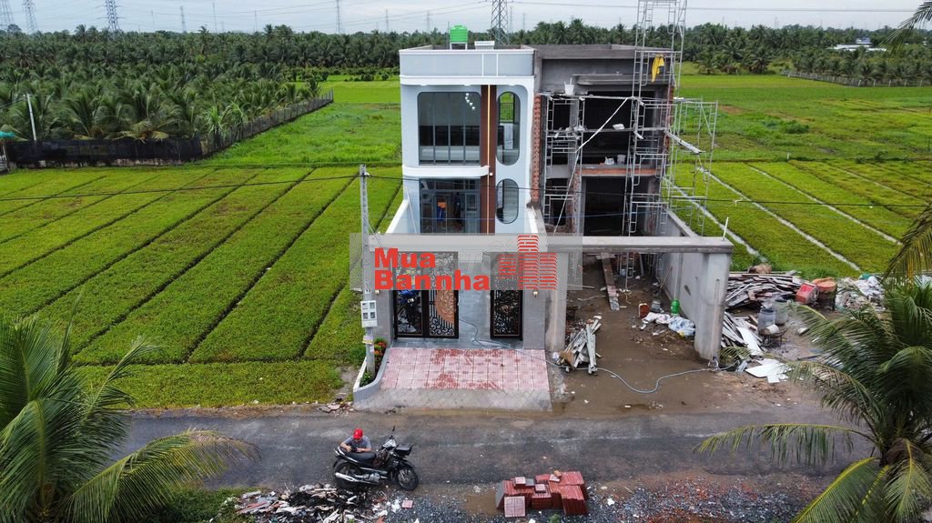 NHÀ LẦU MỚI gần THPT Tân Hiệp Bảo Hành Kết Cấu 10 năm