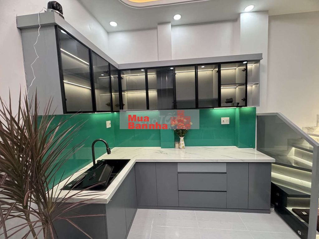 Nhà đẹp 2 tầng mới cho vợ chồng trẻ Quận 6 CXPL chỉ 5 tỷ xí