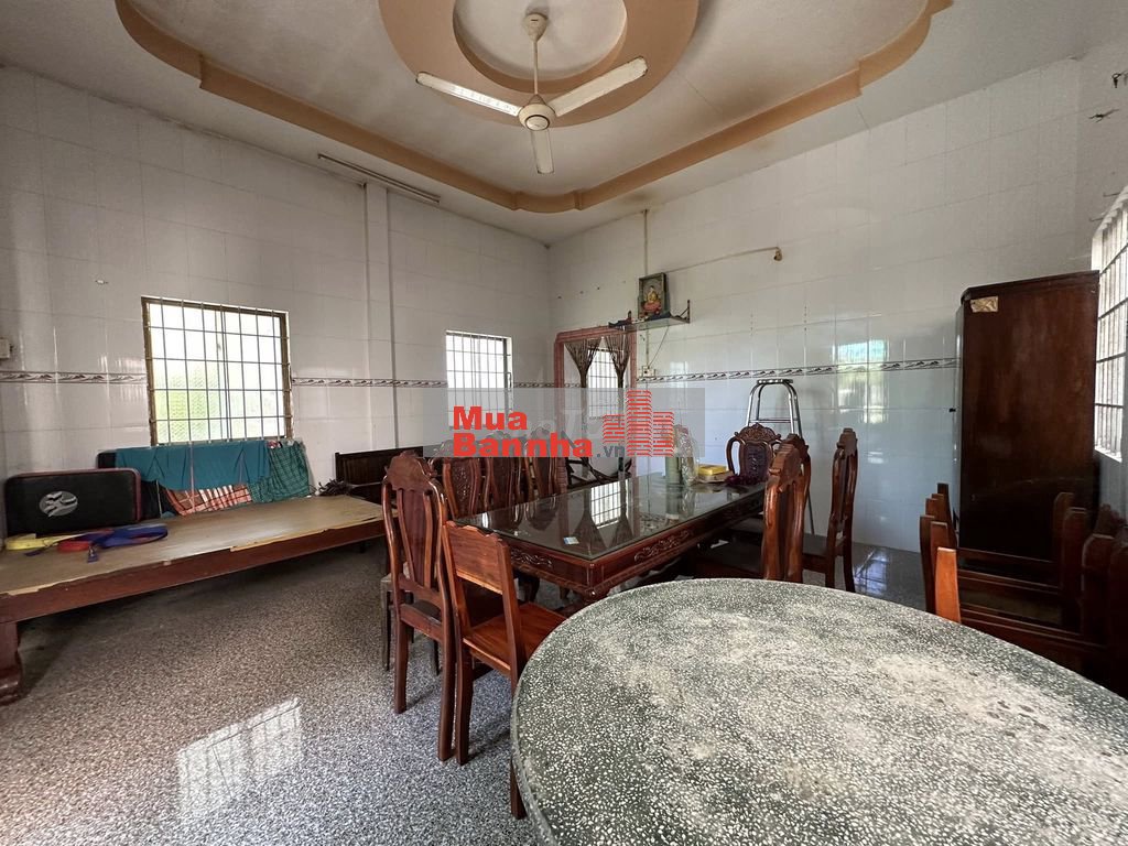 BÁN NHÀ CẤP 4 GIÁ TỐT – ĐƯỜNG NHỰA RỘNG – SHR sát THPT Tân Hiệp