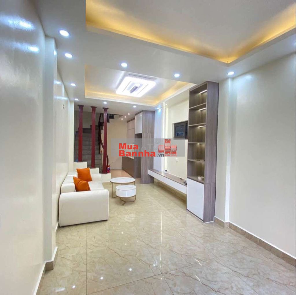 Nhà đẹp Tây Hồ, nhú 8 tỷ  - 4,5 tầng căn góc - Ngõ rộng, thông.