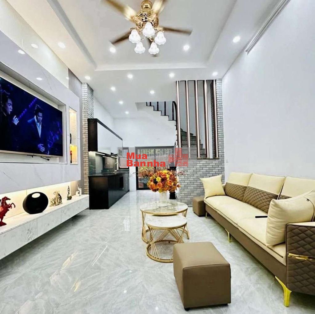 Dân xây 42m - Thụy Phương, sát phố - Gần ô tô.