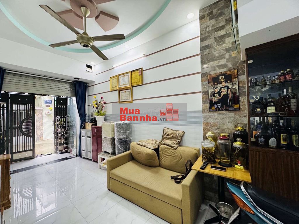 Nhà đẹp 3 tầng Tân Hòa Đông cho nhiều thành viên ở 5PN chỉ 5 tỷ nhỉnh