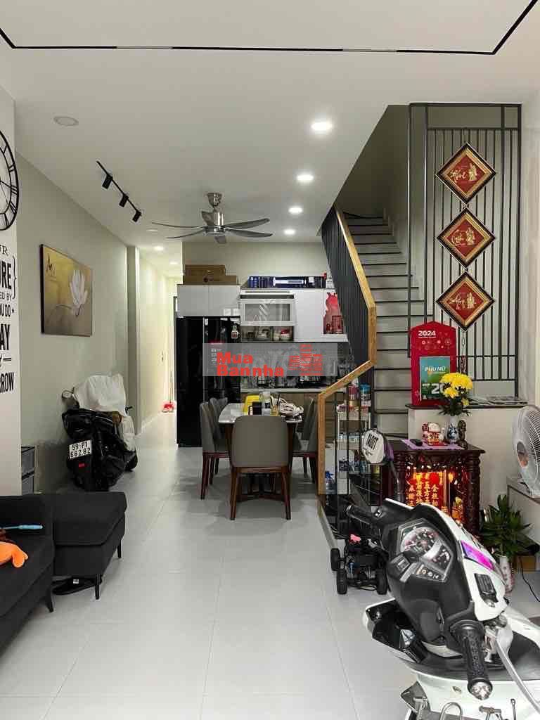 Nhà cần bán gấp đường 26/3