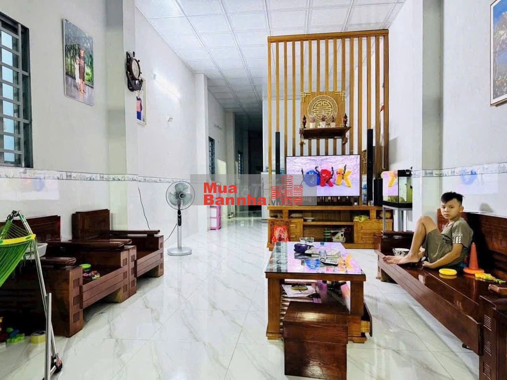 NHÀ 104M2 ĐẸP GẦN TRƯỜNG – VỊ TRÍ KINH DOANH TỐT LONG BÌNH, ĐỒNG NAI