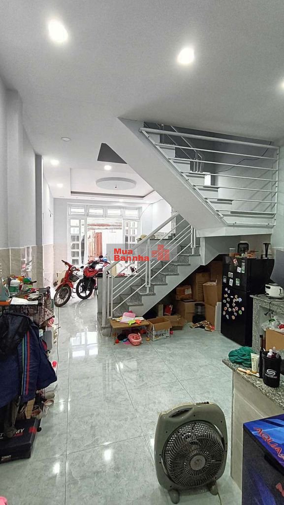 Nhà 2 tầng hẻm ôtô,DT: 4 x 10 (40m2) đường Tân Thới Hiệp 20