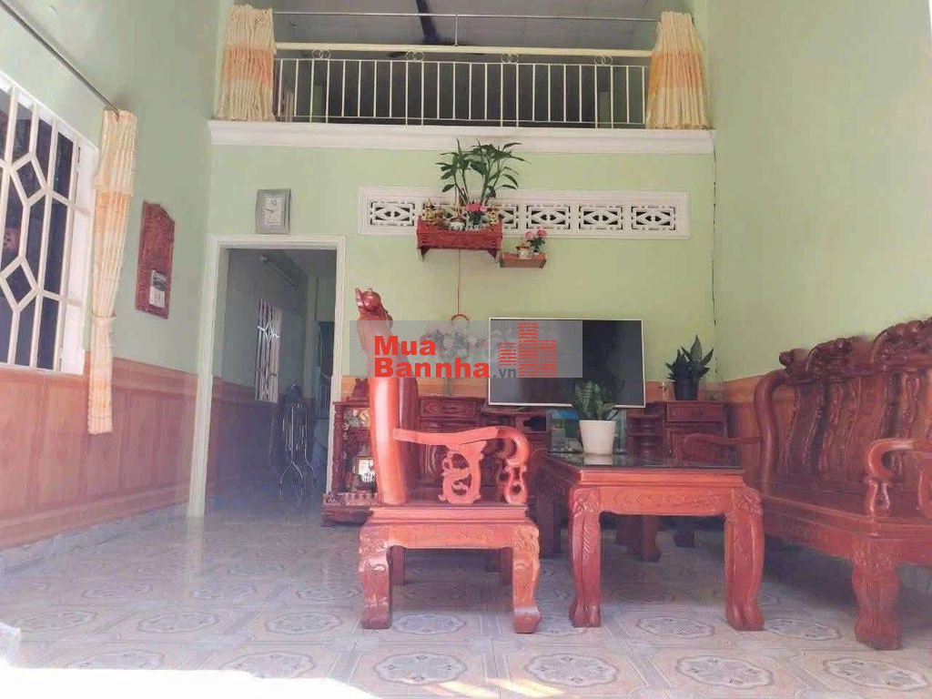 Nhà cấp 4 gần đường Lý Thường Kiệt giá 2 tỷ 300 triệu