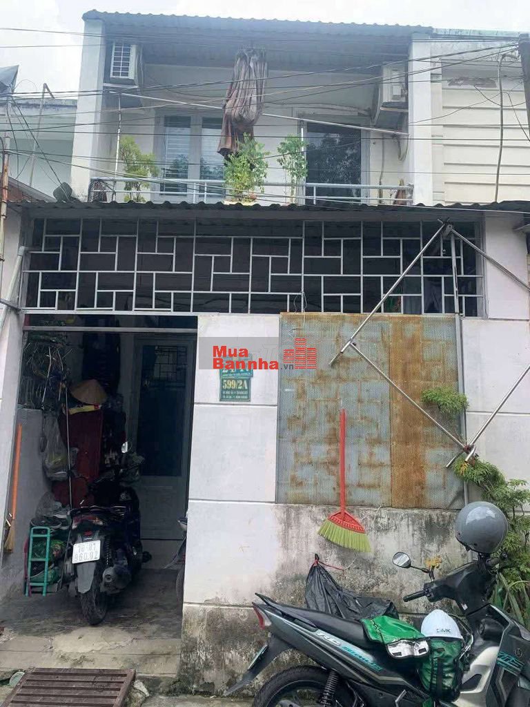 Nhà lầu gần bệnh viện dĩ an giá 2 tỷ 750 triệu