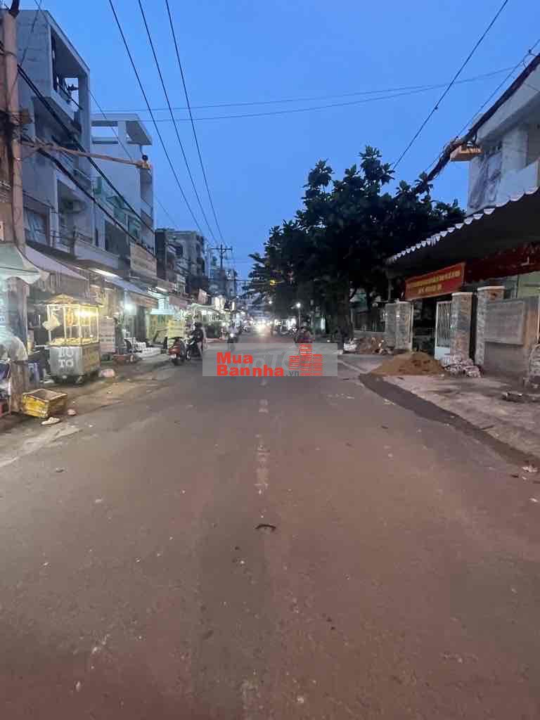 NHÀ 3 TẰNG_MẶT TIỀN KINH DOANH_DTSD: 200m2_NGAY LÝ CHIÊU HOÀNG_QUẬN 6