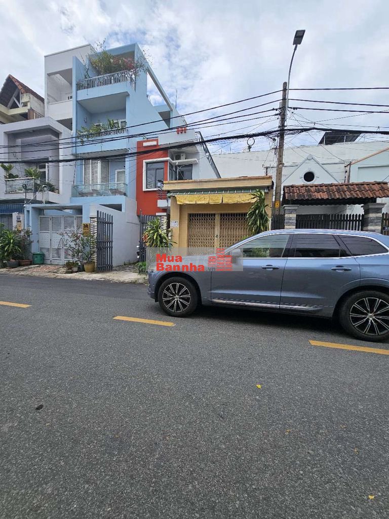 CẦN TIỀN BÁN NHÀ MẶT TIỀN DÂN CHỦ, HIỆP PHÚ Q9