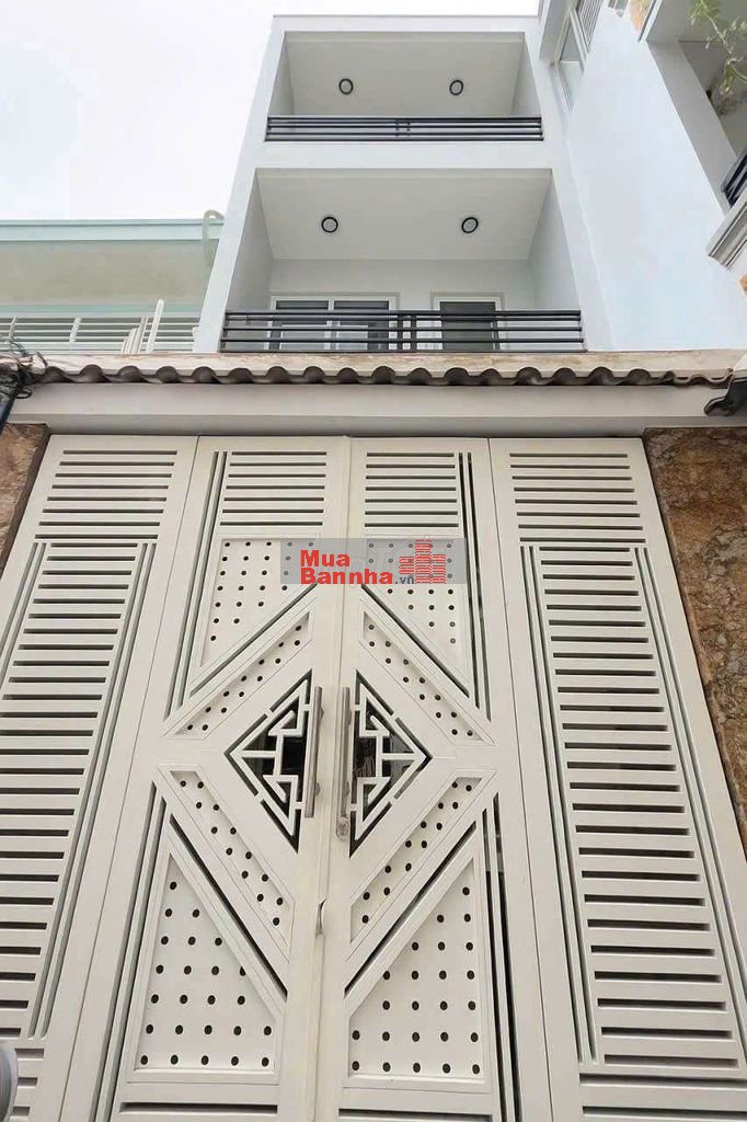 📢 Nhà ngay 𝙇Ạ𝘾 𝙇𝙊𝙉𝙂 𝙌𝙐Â𝙉 , thông nhiều hướng .