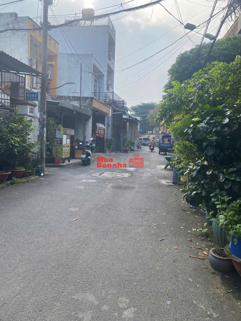 TÂY THẠNH - NGAY TRƯỜNG CHINH - HẺM 6M THÔNG - 2 TẦNG - 45M2 - 5,X TỶ