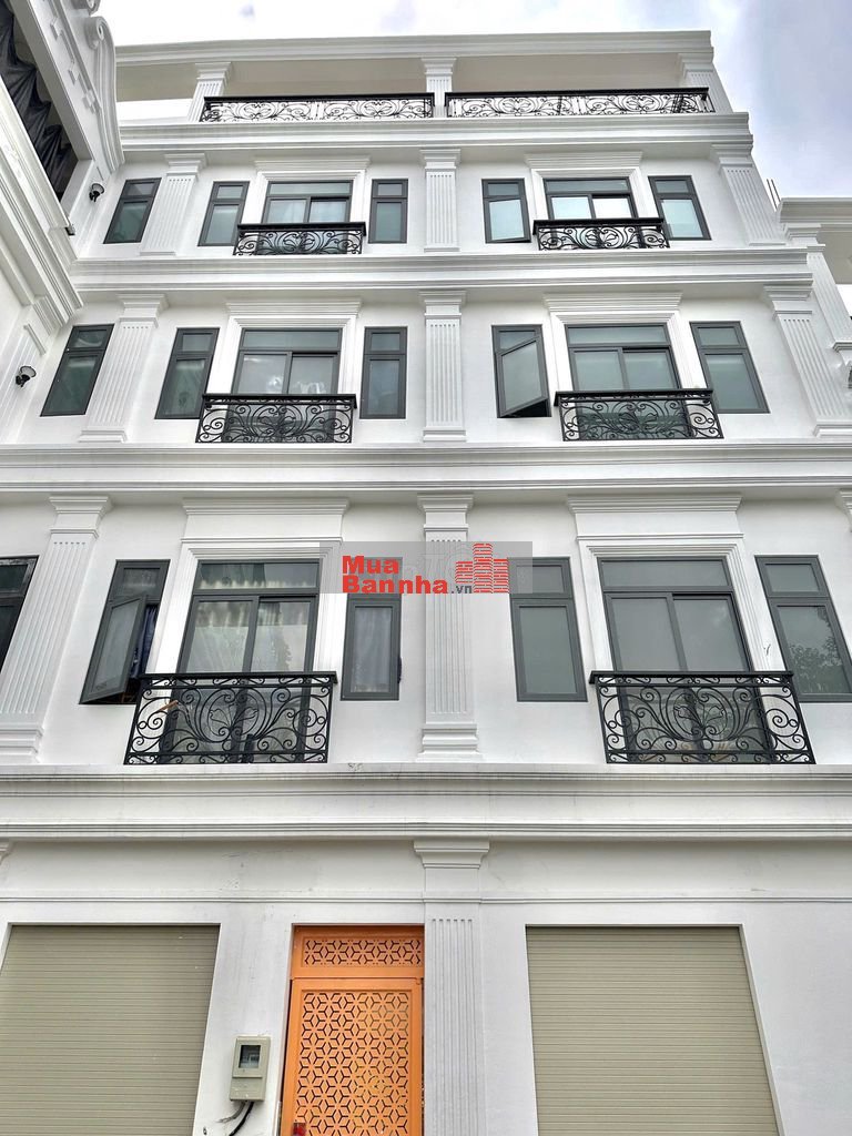 Bán tòa nhà 5tầng kinh doanh căn hộ dịch vụ doanh thu 160trieu/thang