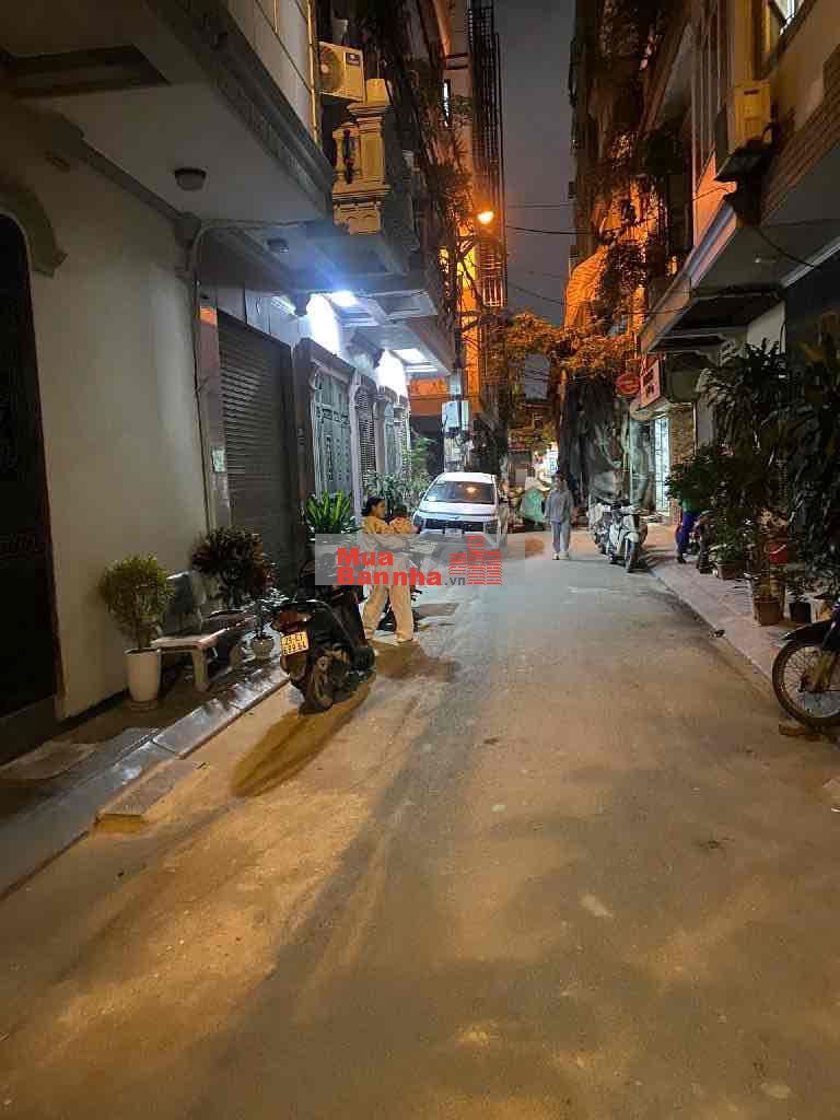 KIM ĐỒNG- Ô TÔ ĐỖ CỬA- 52M2-7T- 22.5T(CTL) THANG MÁY CC – Ở và Thuê ok