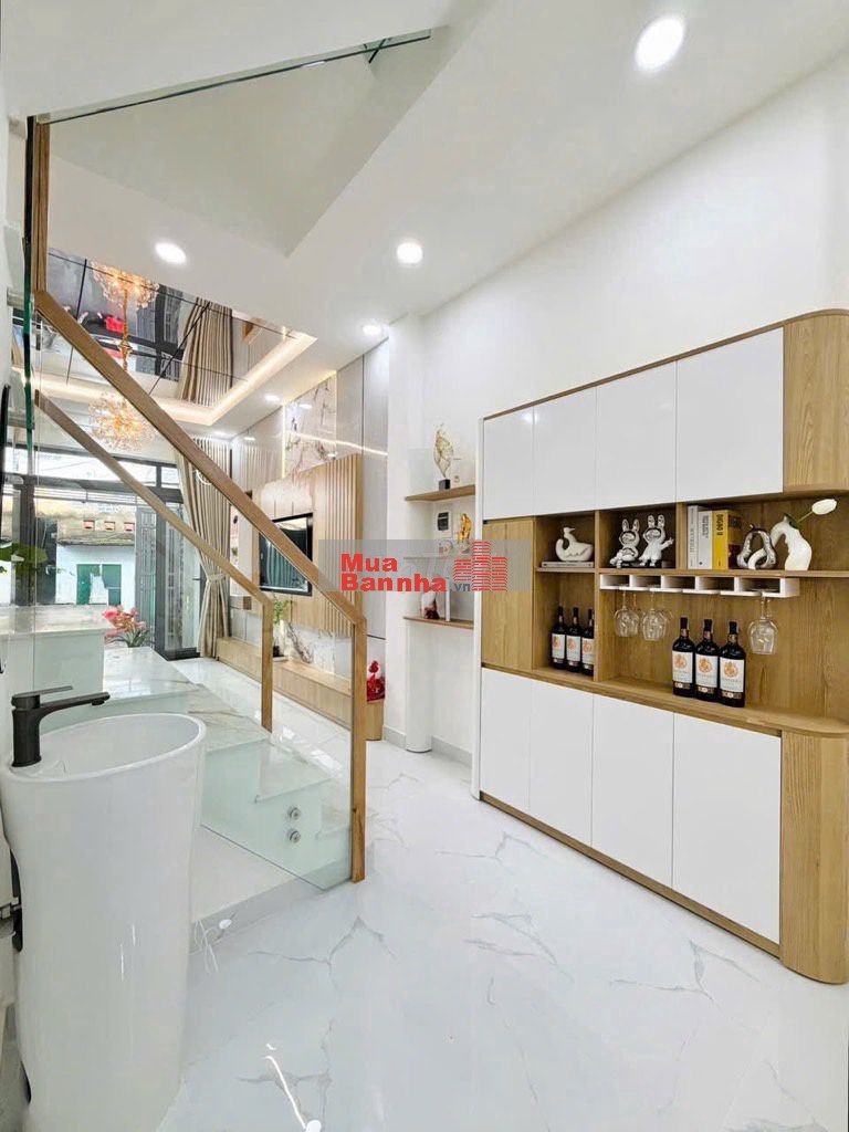 ***VỊ TRÍ ĐẮC ĐỊA, 3P ĐẾN Q4, HẺM RỘNG THÔNG THOÁNG, CHỈ 6,X T