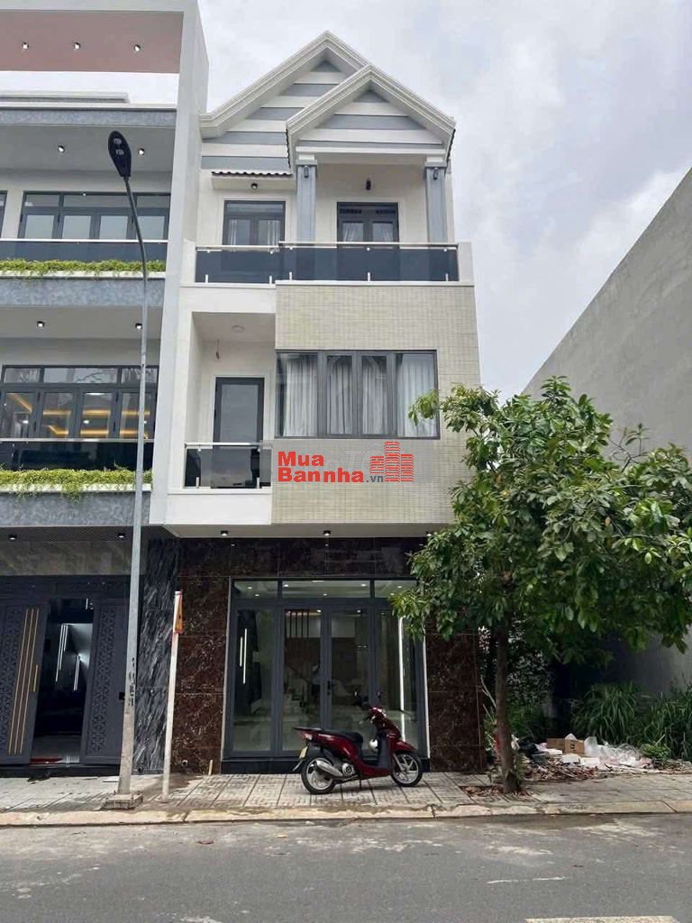 Nhà phố 3 tầng diện tích khủng 105m2 mà giá chỉ 5tỷ 660 thương lượng