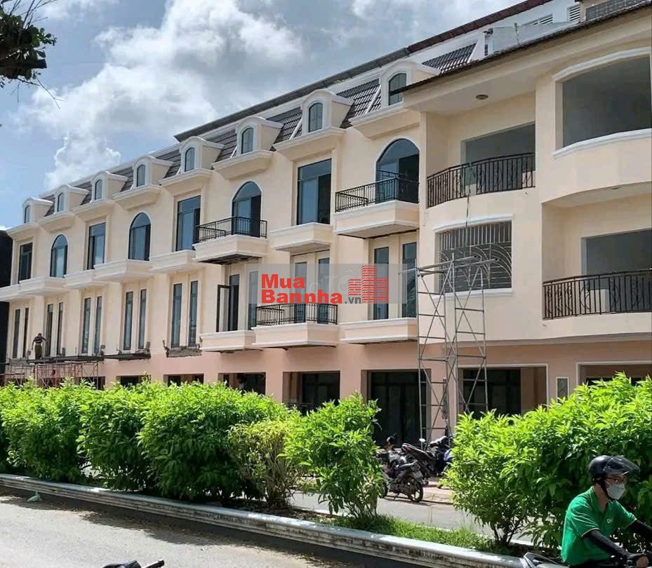 Nhà phố mặt tiền + 163m2 + 3PN view siêu đẹp