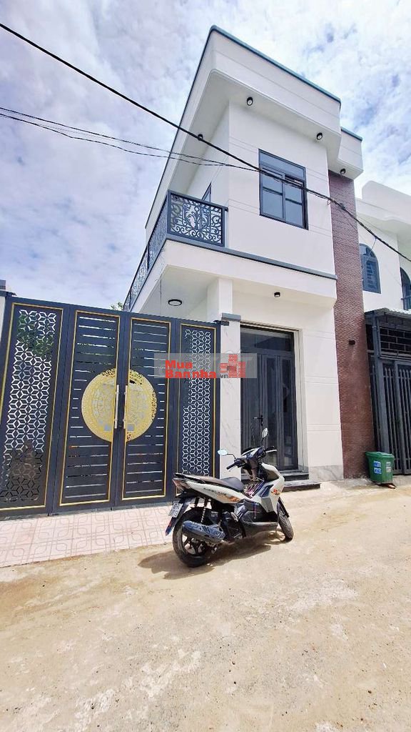 Nhà lầu vị trí đẹp gần công ty pouchen hóa an