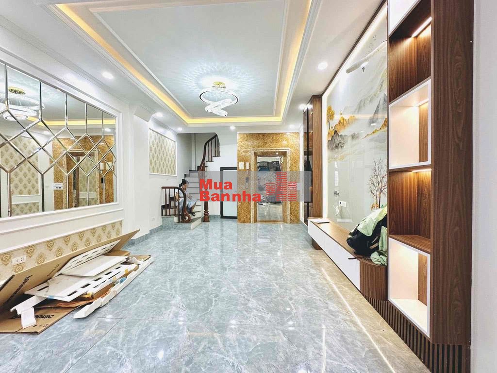 VIP CẦU GIẤY- DƯƠNG QUẢNG HÀM - 43M2-6TẦNG THANG MÁY - NHỈNH 9TỶ  - N