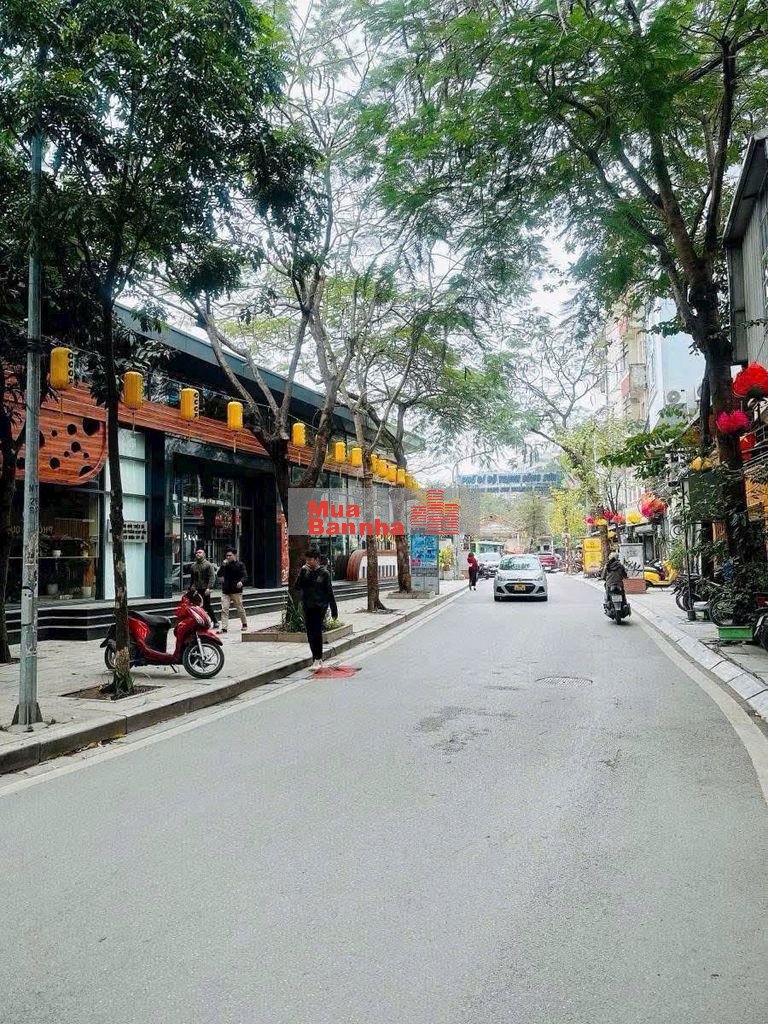 Chính chủ bán nhà Trịnh Công Sơn, Tây Hồ 35, MT4m, 4 tầng. Vị trí đẹp