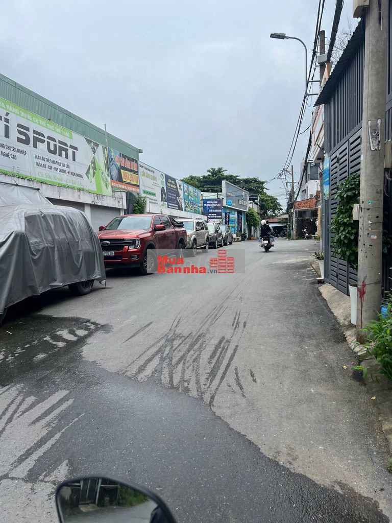 NHÀ HIẾM HẺM Ô TÔ- ĐINH PHONG PHÚ.Q.9- CHỈ 5TỶ4