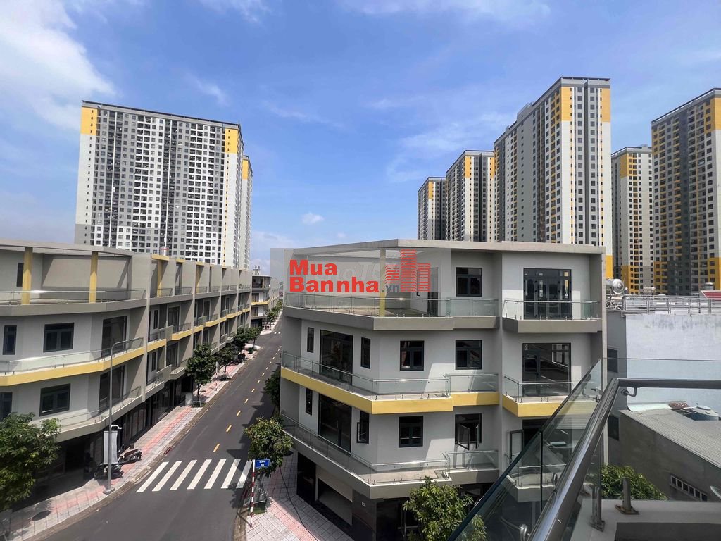 Nhà liền kề sổ sẵn hoàn thiện 100%