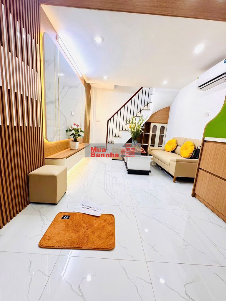 Bán nhà mới tinh Khâm Thiên: 20m2, 5 tầng, full nội thất, sổ riêng