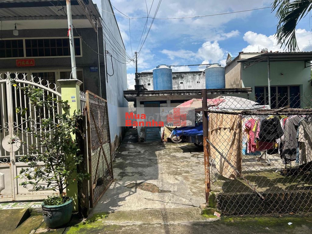 Cần bán nhà nát phù hợp để xây