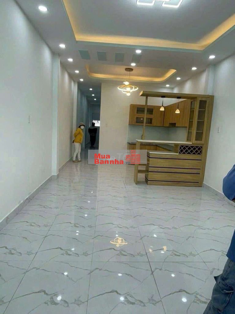 Chu gởi bán căn nhà sổ đỏ Riêng mặt tiền nhựa kdbb 4 x 23 một trệt lẫn