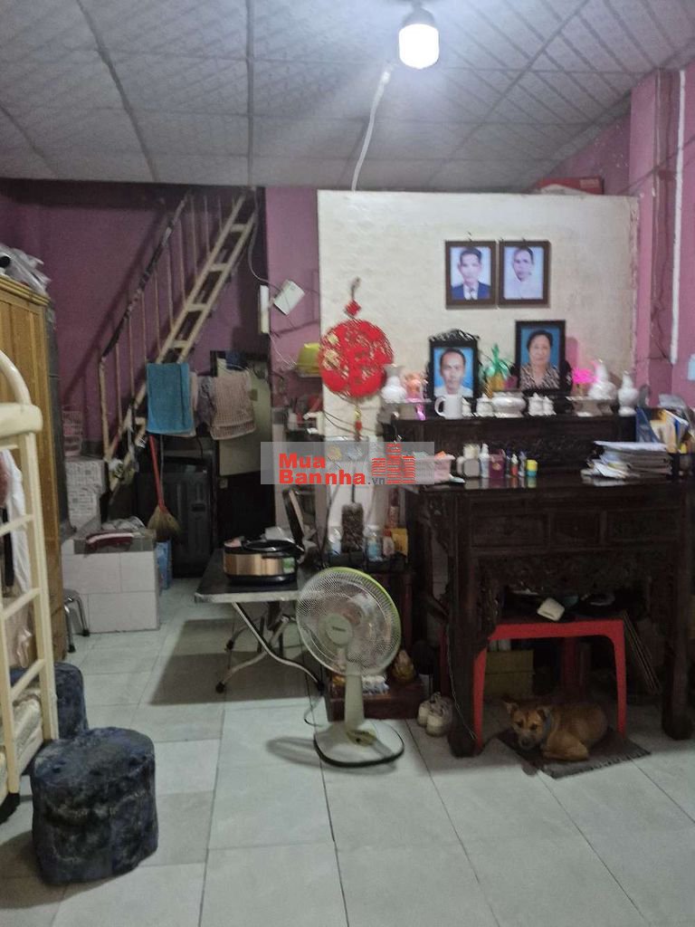 Gấp gấp nhà 4m x 6 m 2 tầng, 2pn, 2wc, bà điểm hóc môn