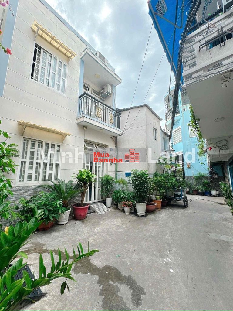 Gấp bán nhà chính chủ -Cạnh Him Lam Quận 7 -Ngang 5M(Nở hậu) 60m2- SHR