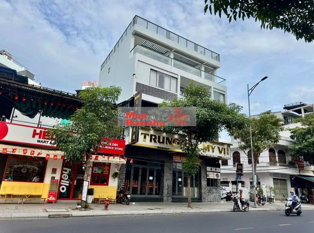 Nhà 4 tầng(có thang máy)căn góc 3 mặt tiền đường Nguyễn Thiện Thuật NT