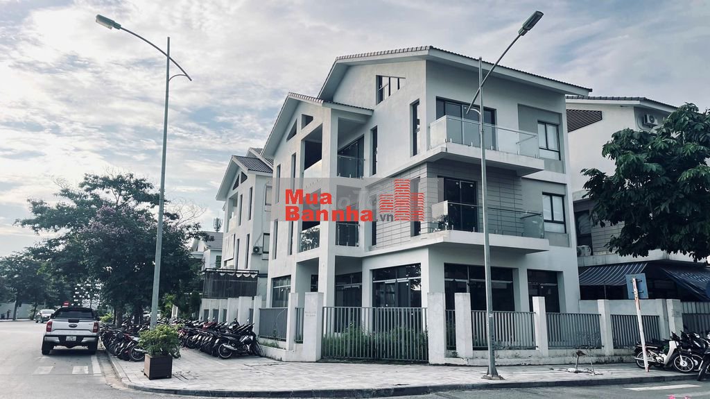 Bán Biệt thự đẹp phố Bồ Đề - Long Biên, Lô góc 3 thoáng 236m2 41.9 tỷ