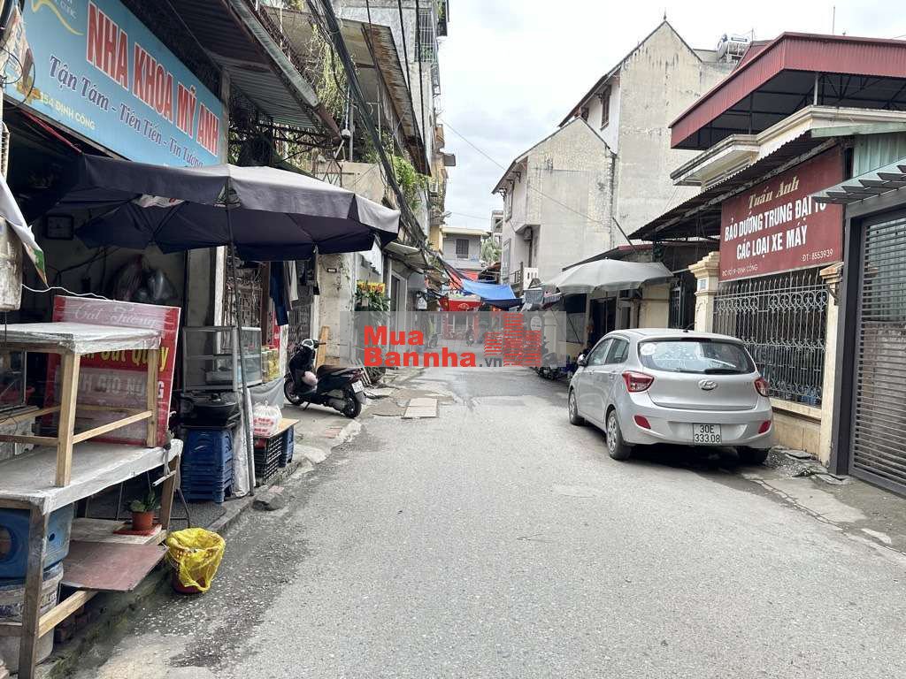 Cần bán gấp nhà Định Công, ngõ thông ô tô tránh view Hồ. DT80m 4T 13tỷ