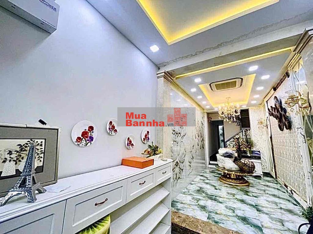 NHÀ ĐẸP NỞ HẬU, HẺM 4M, CÓ THANG MÁY - CÁCH MẠNG THÁNG 8 - 40/43M2, 4T