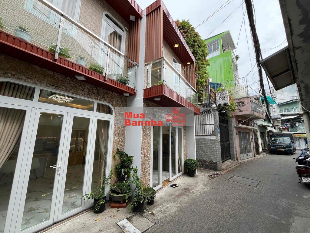 Nhà hẻm xe tải 1 trục sát mặt tiền khu thời trang Lê Văn Sỹ