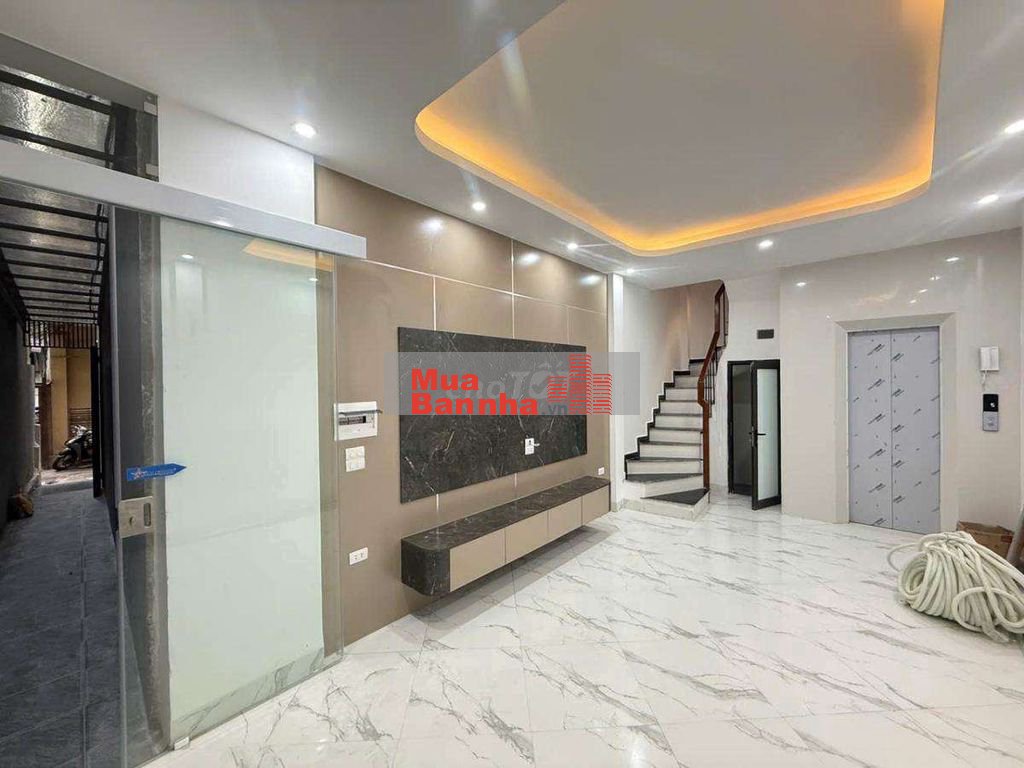 Siêu hiếm, thang máy, Kim Ngưu, 1 phút ra phố lớn, lô góc 45m* 5T