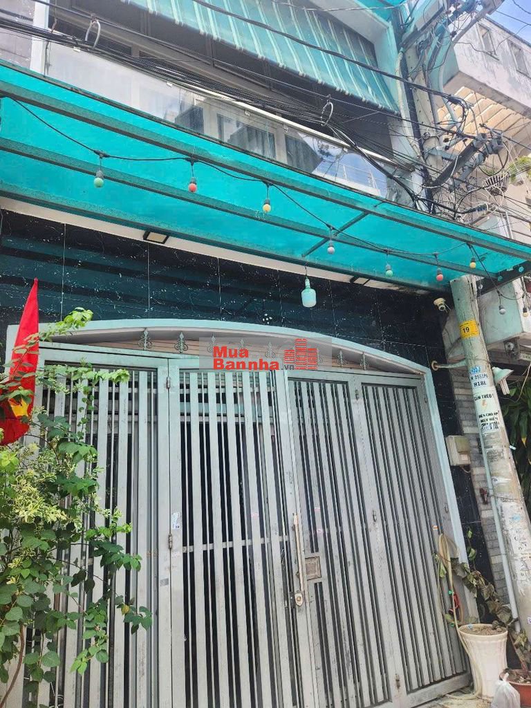 Nhà chính chủ gủi cần bán gấp thuộc P.8 gò vấp HXH 
DT: 4,5 x 14,8m