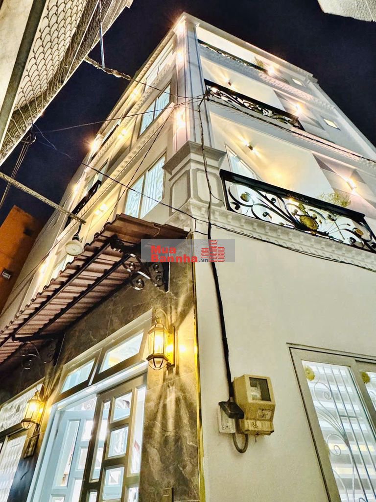 SIÊU PHẨM THÍCH QUẢNG ĐỨC – PHÚ NHUẬN