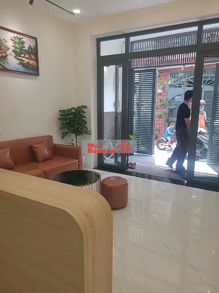 SIÊU PHẨM NHÀ FULL NỘI THẤT CAO CẤP - SÁT MẶT TIỀN - 2 TẦNG