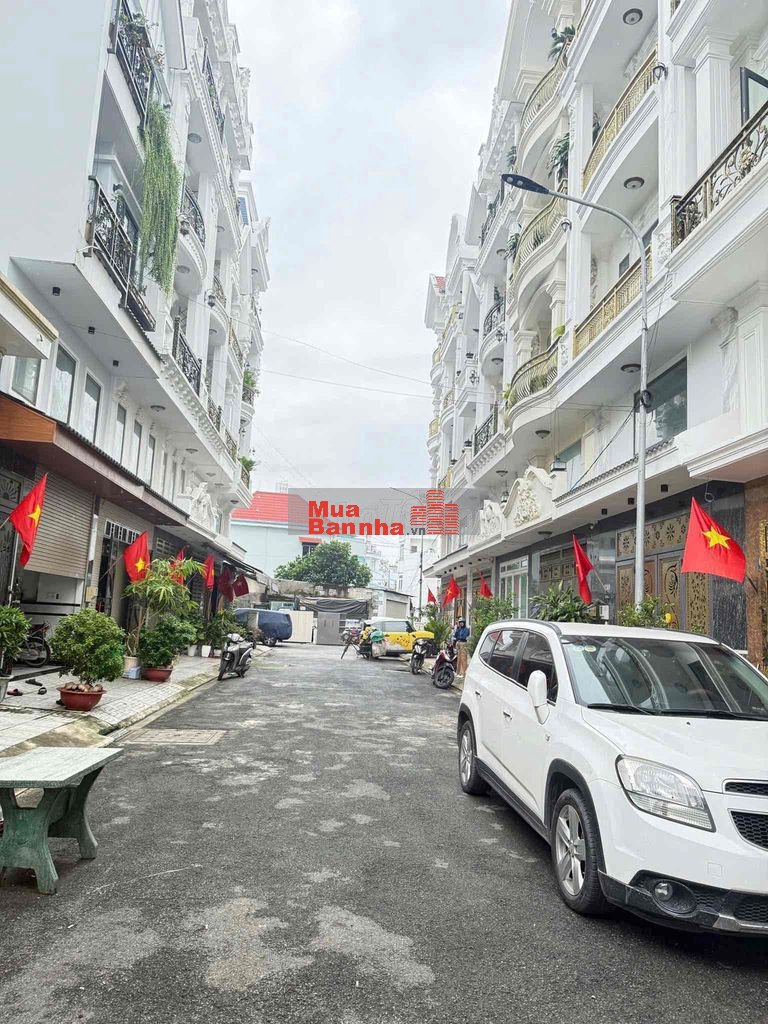 Chính chủ bán nhà 5 tầng khu phân lô Trần Thị Hè – Đường 10m – Giá chỉ