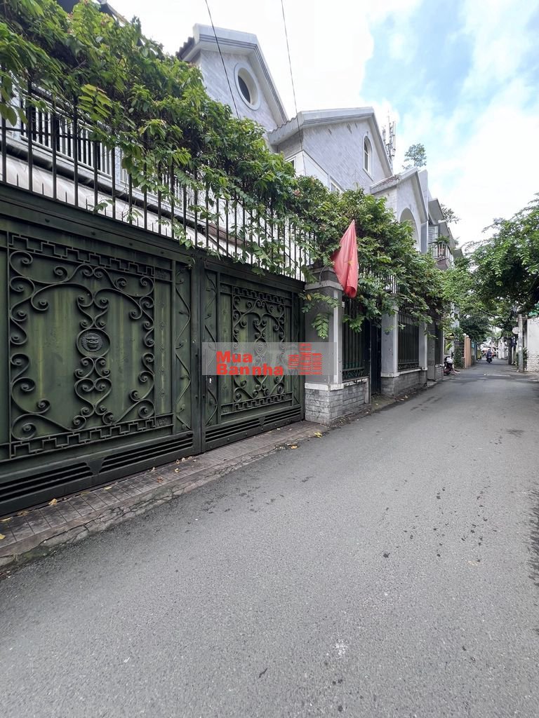 Gấp bán Biệt gần Nguyễn Văn Trỗi Phú Nhuận 5 tầng có hồ bơi thang máy