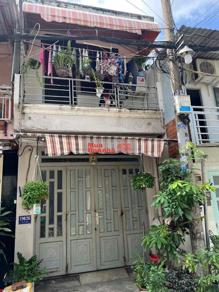 bán gấp căn nhà ngay hiệp thanh Quan 12