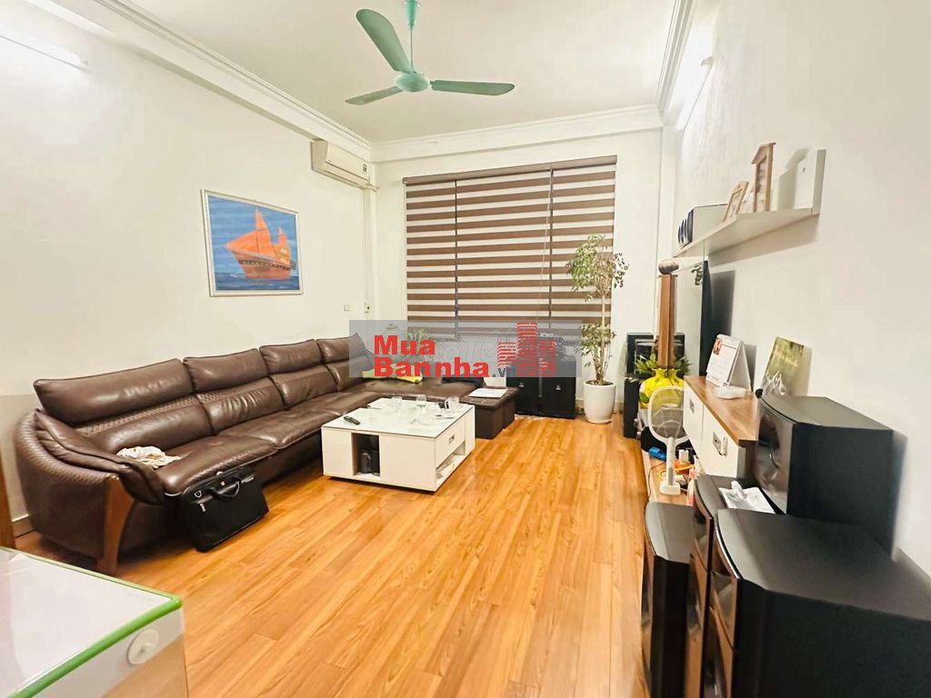 Bán nhà siêu phẩm đẹp nhất phố