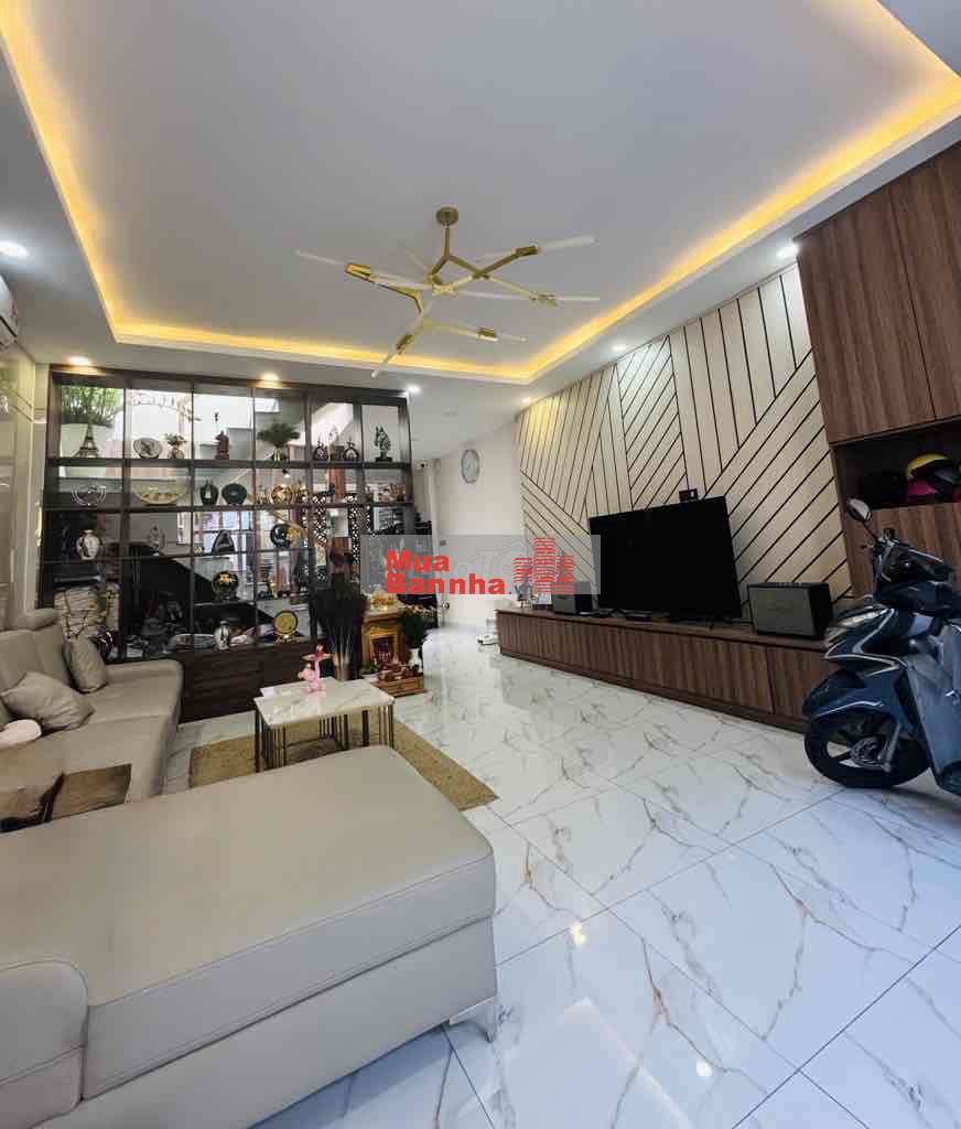 Ngay trường TH Âu Dương Lân, Trung Tâm Quận 8. 94m2 4PN 5WC