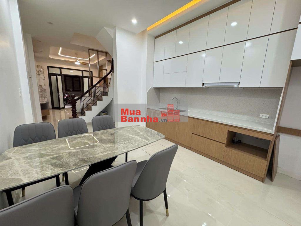 Bán nhà phân lô Bùi Xương Trạch, ô tô, kinh doanh. 40m2 5 tầng ở sướng